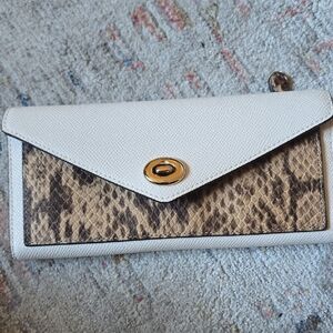 Chic White and Brown Bag
